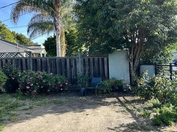 322 1st Avenue, Redwood City CA 94063