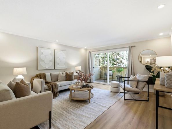 1031 Crestview Drive 106, Mountain View CA 94040