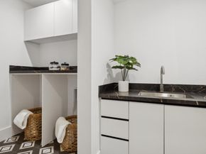 399 Camino Al Lago, Menlo Park CA 94027