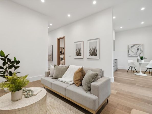 399 Camino Al Lago, Menlo Park CA 94027