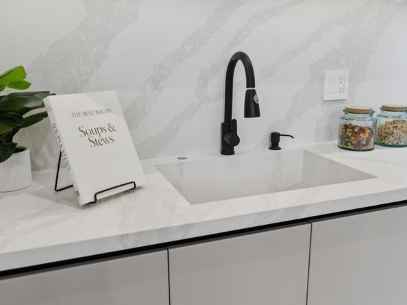 399 Camino Al Lago, Menlo Park CA 94027