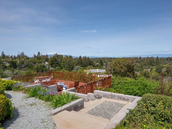 130 Reservoir Road, Hillsborough CA 94010