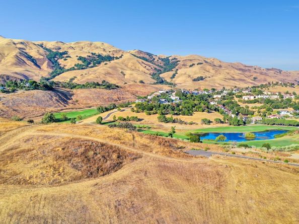 1339 Terra Vista Court, Milpitas CA 95035