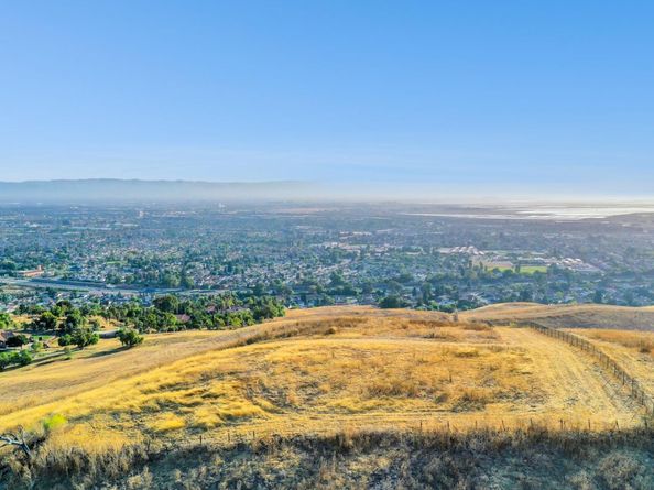 1339 Terra Vista Court, Milpitas CA 95035