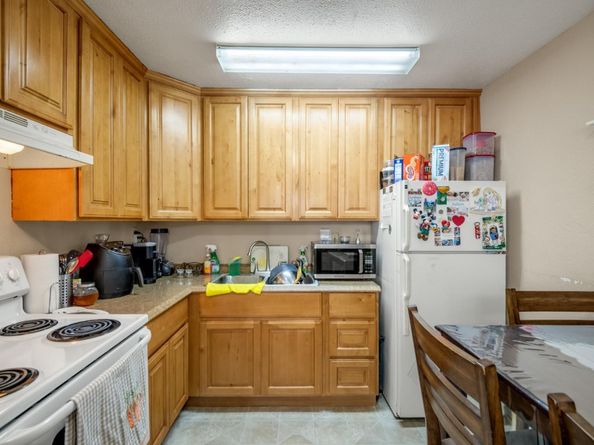 930 Clyde Avenue, Santa Clara CA 95054