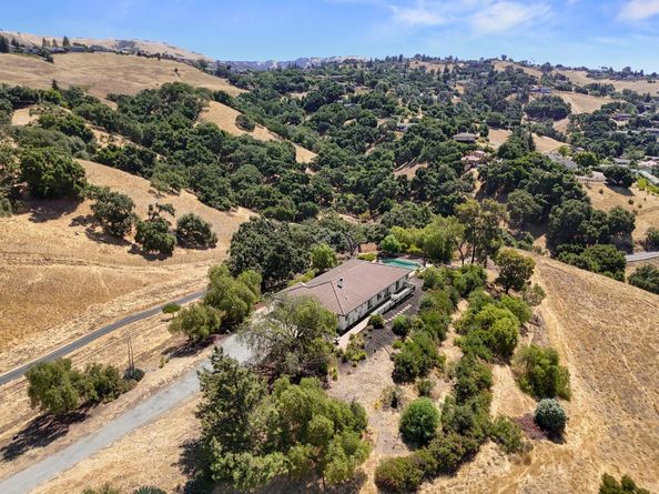 17101 Kruse Ranch Lane, Morgan Hill CA 95037