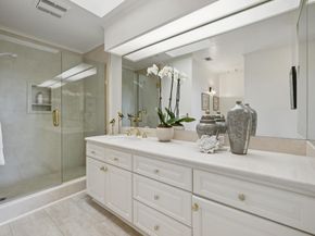 1330 University Drive 92, Menlo Park CA 94025