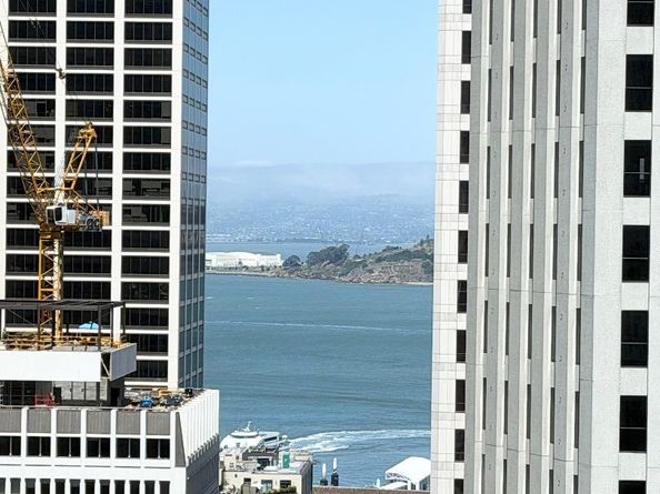 301 Mission Street 24C, San Francisco CA 94105