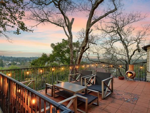 8 Central Court, Los Gatos CA 95030