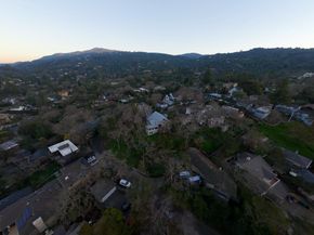 8 Central Court, Los Gatos CA 95030