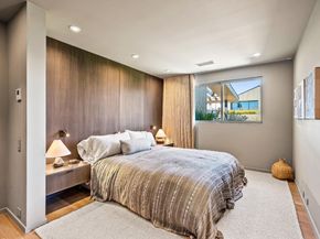 1122 W Cliff Drive, Santa Cruz CA 95060