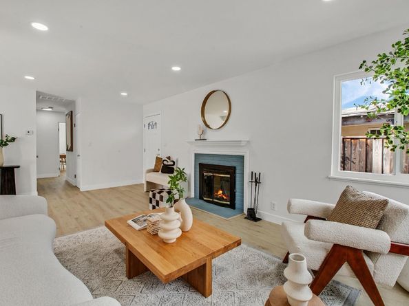 2176 San Rafael Avenue, Santa Clara CA 95051