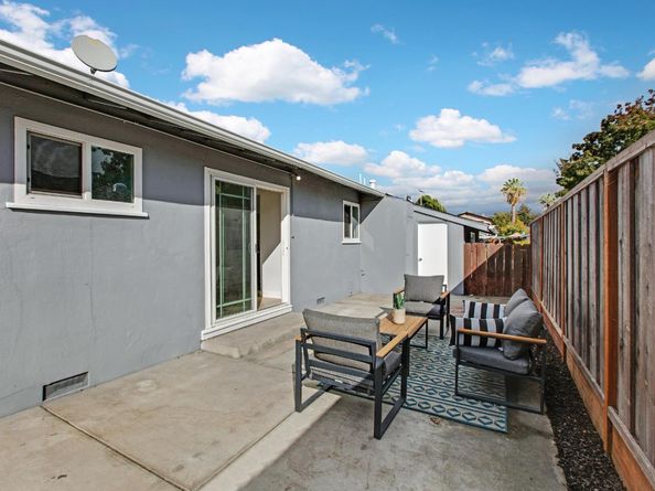 2176 San Rafael Avenue, Santa Clara CA 95051