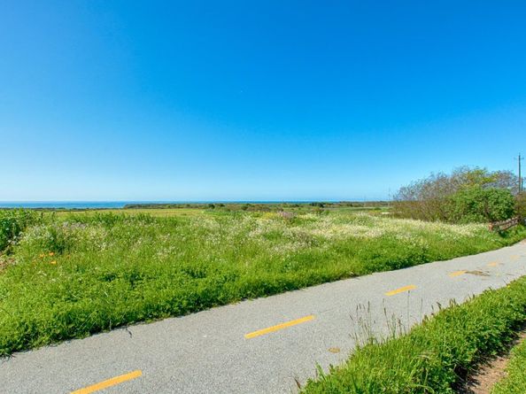 41 Grandview Street 1204, Santa Cruz CA 95060