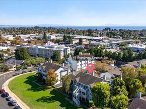 41 Grandview Street 1204, Santa Cruz CA 95060