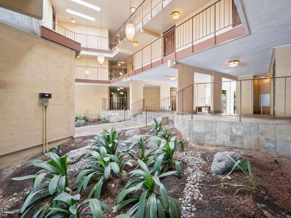 1087 MURRIETA Boulevard 242, Livermore CA 94550