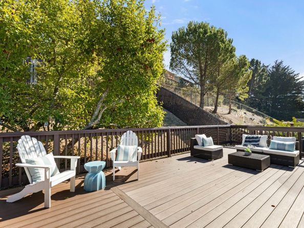 1136 Oddstad Boulevard, Pacifica CA 94044