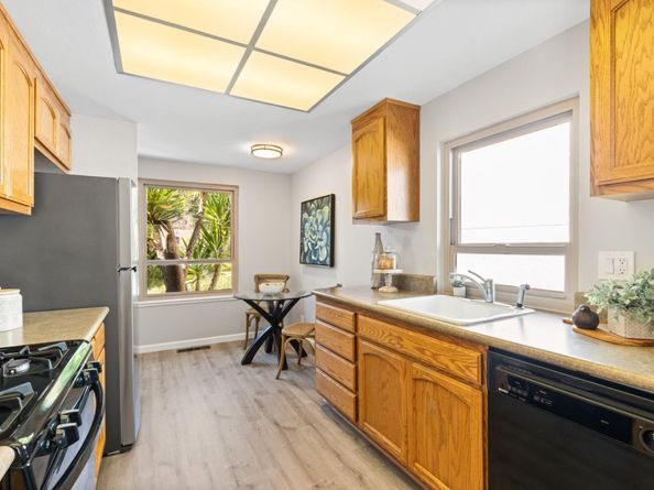 1136 Oddstad Boulevard, Pacifica CA 94044