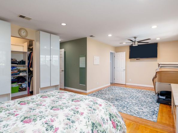 1014 W Homestead Road, Sunnyvale CA 94087