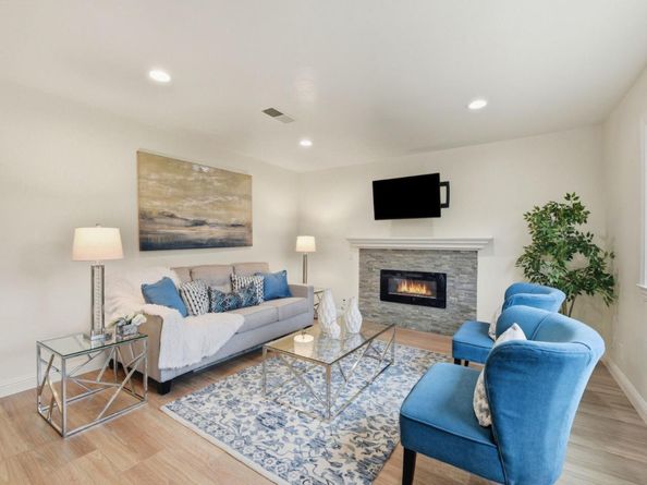 6384 Farm Hill Way, San Jose CA 95120