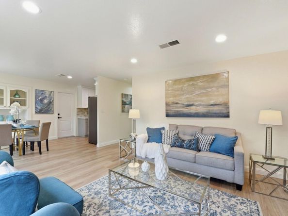 6384 Farm Hill Way, San Jose CA 95120