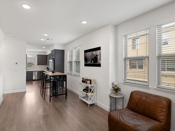 601 Cinnamon Circle, Mountain View CA 94043