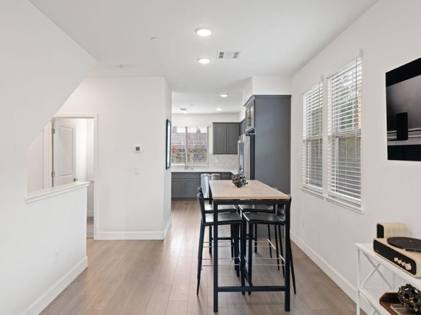 601 Cinnamon Circle, Mountain View CA 94043