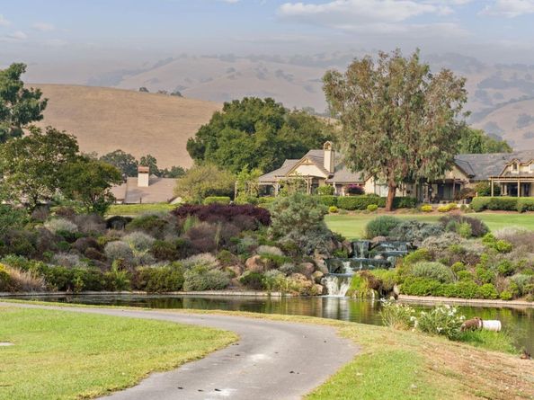 2044 Folle Blanche Drive, San Jose CA 95135