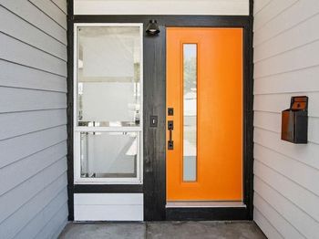 43638 Montrose Avenue