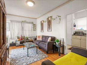 Grand, Oakland CA 94610