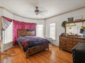 Grand, Oakland CA 94610