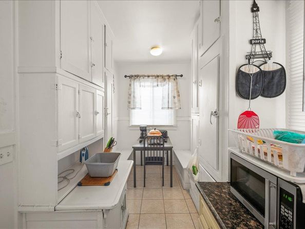 Grand, Oakland CA 94610