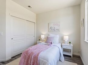 566 Almaden Walk Loop, San Jose CA 95125