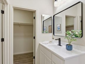 566 Almaden Walk Loop, San Jose CA 95125