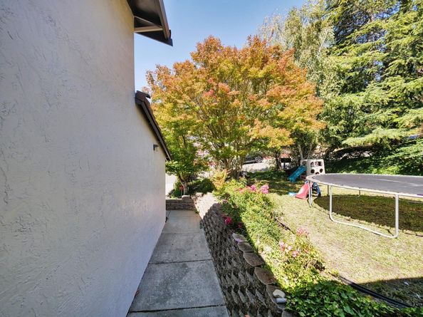 5909 Amend Road, El Sobrante CA 94803