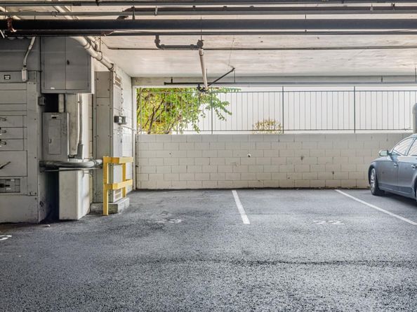 4 Anchor Drive F230, Emeryville CA 94608