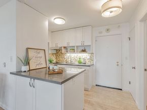 4 Anchor Drive F230, Emeryville CA 94608