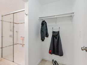 4 Anchor Drive F230, Emeryville CA 94608