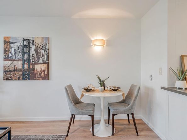 4 Anchor Drive F230, Emeryville CA 94608