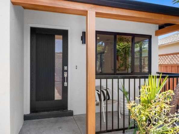 120 Abelia Way, East Palo Alto CA 94303