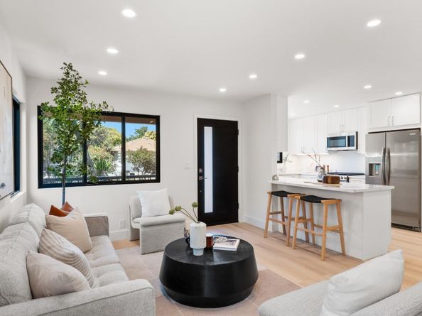 120 Abelia Way, East Palo Alto CA 94303