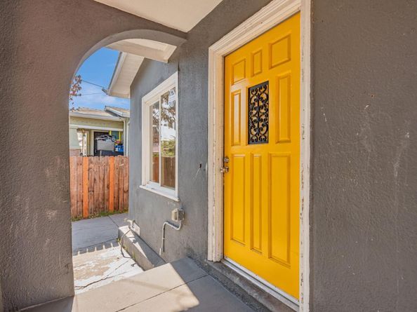 1521 80th Avenue, Oakland CA 94621