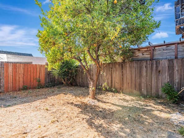 1521 80th Avenue, Oakland CA 94621