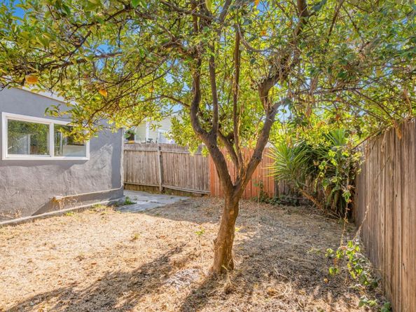 1521 80th Avenue, Oakland CA 94621