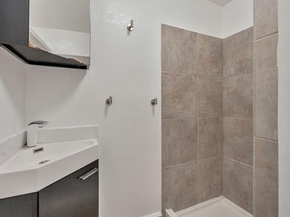 1521 80th Avenue, Oakland CA 94621