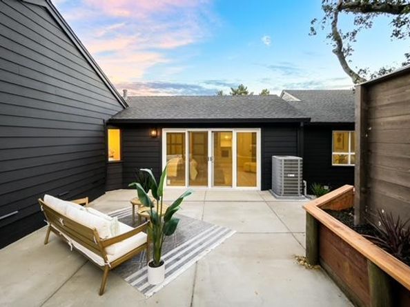 4346 Short Hill Road, Oakland CA 94605