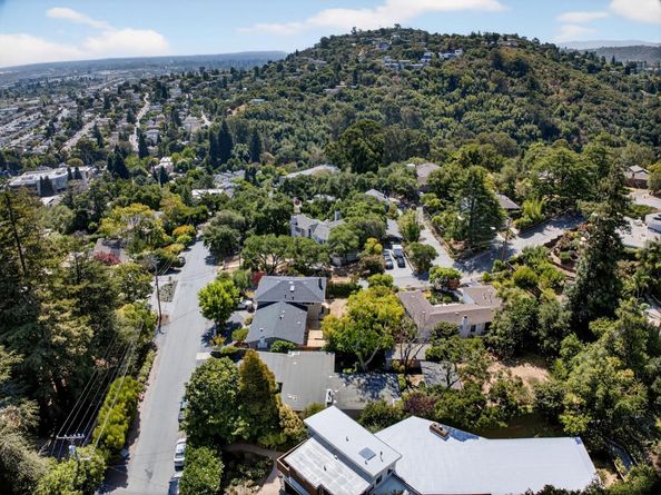 832 Holly Road, Belmont CA 94002