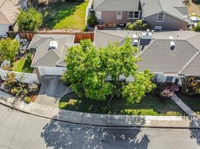 1400 Oakhurst Avenue, San Carlos CA 94070