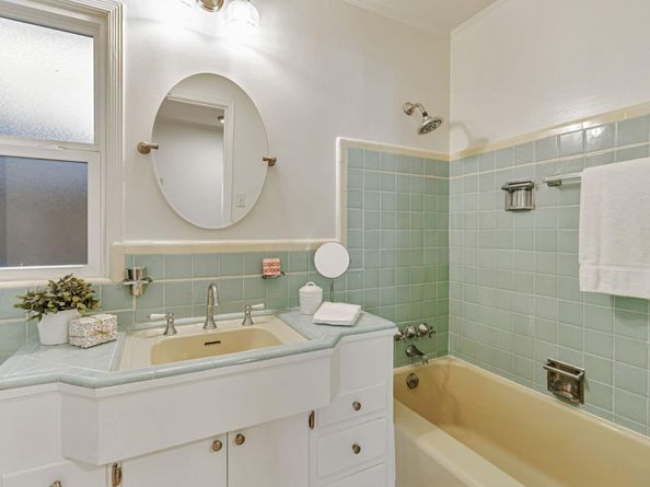 1400 Oakhurst Avenue, San Carlos CA 94070