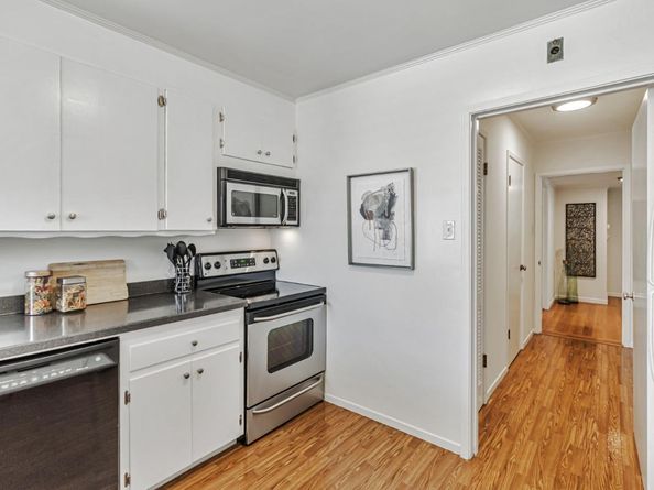 1400 Oakhurst Avenue, San Carlos CA 94070